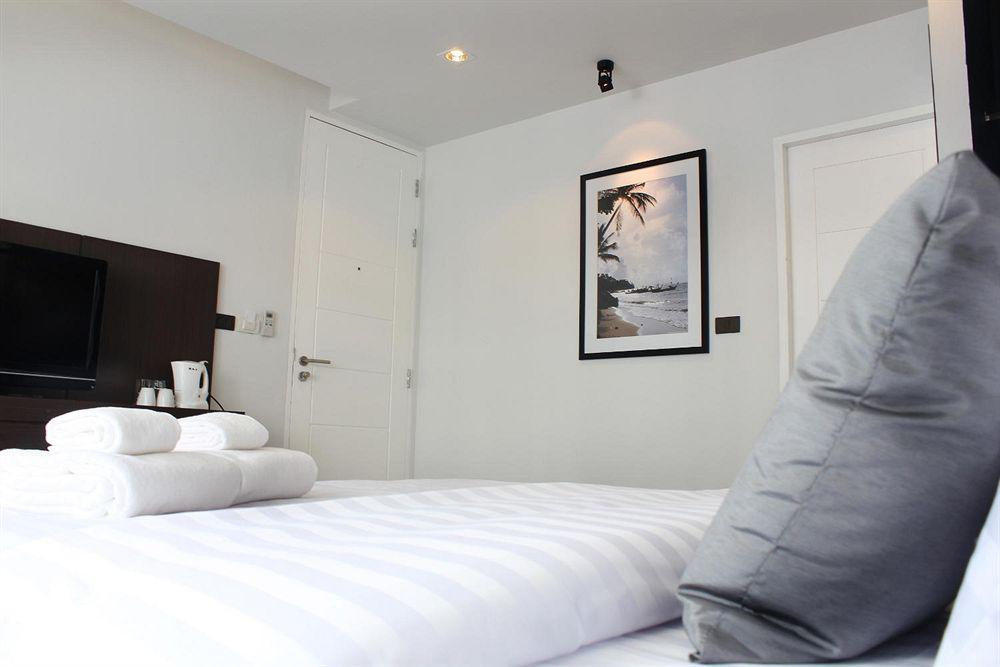 The Artist House Hotell Patong Exteriör bild