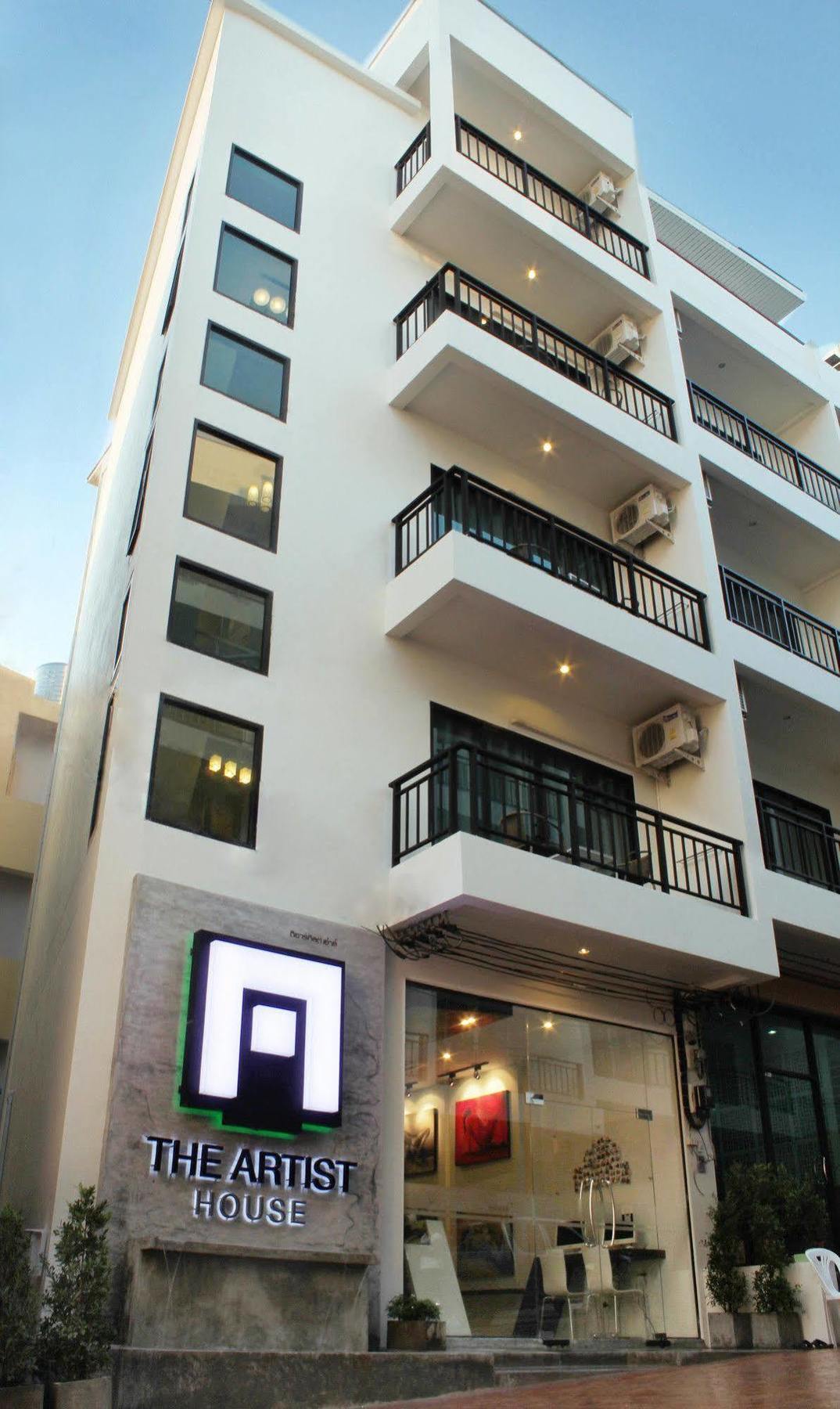 The Artist House Hotell Patong Exteriör bild